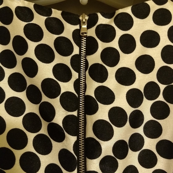 SOLD Cute polka dot day dress - Picture 4 of 8